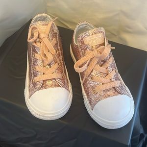 Toddler pink sparkle converse sneakers. Great condition. Barely worn.